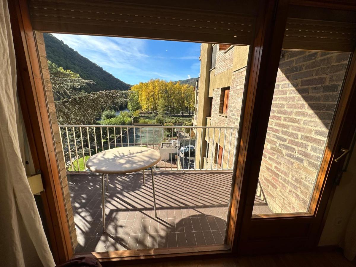 Apartament Rialp Amb Vistes Al Riu Noguera Pallaresa Eksteriør billede