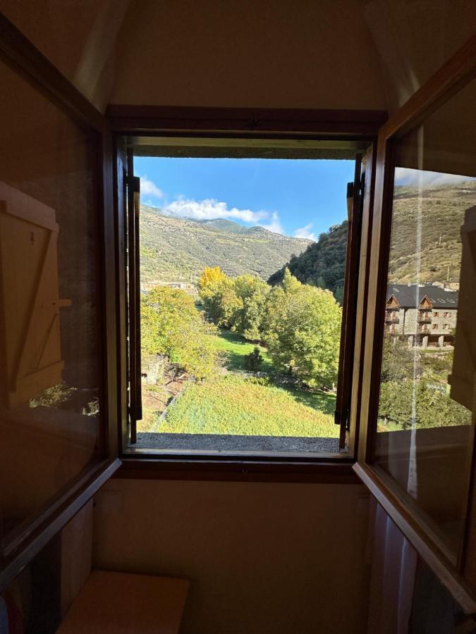 Apartament Rialp Amb Vistes Al Riu Noguera Pallaresa Eksteriør billede