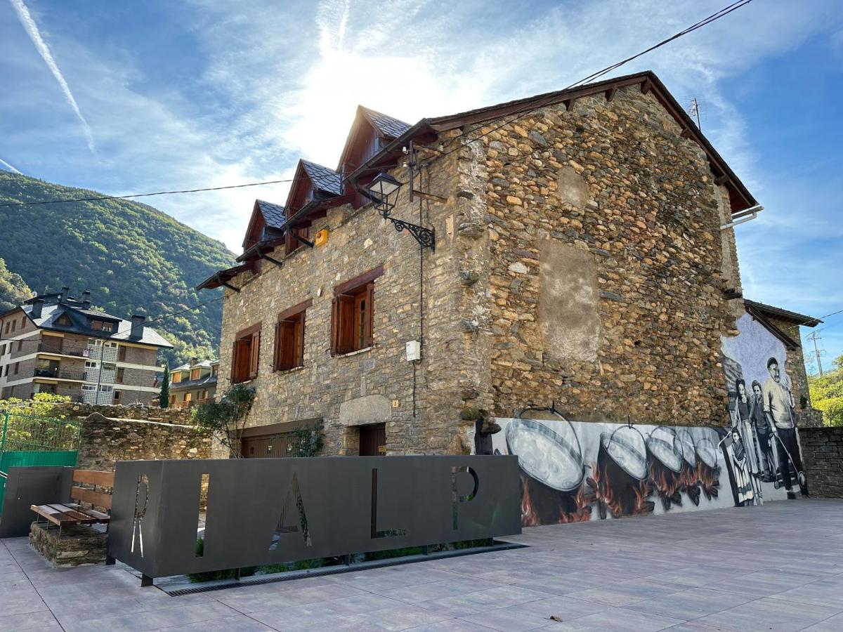 Apartament Rialp Amb Vistes Al Riu Noguera Pallaresa Eksteriør billede
