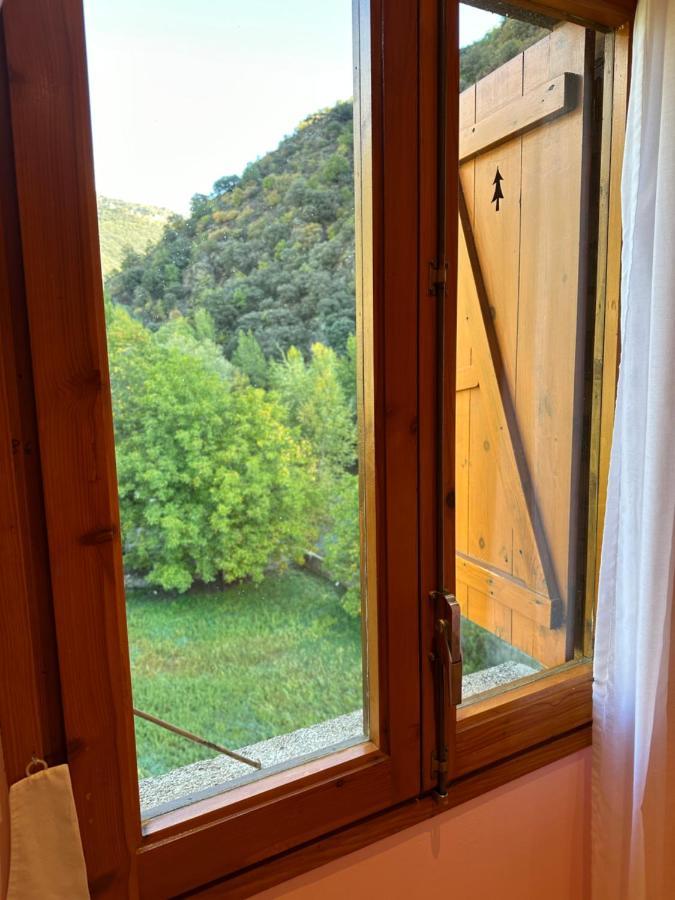 Apartament Rialp Amb Vistes Al Riu Noguera Pallaresa Eksteriør billede